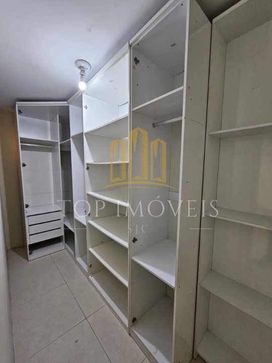 Linda Casa Localizada no Vista Verde com 5 dormitorios Suite e Planejados