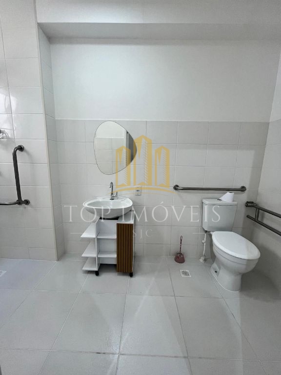 Excelente Apartamento de 1 Dormitório, Próximo ao Supermercado Semar - A 10 Minutos do Centro de Taubate