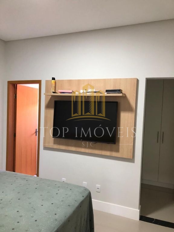 Linda Casa de Alto Padrão no Condomínio Residencial Malibu - Caçapava S/P