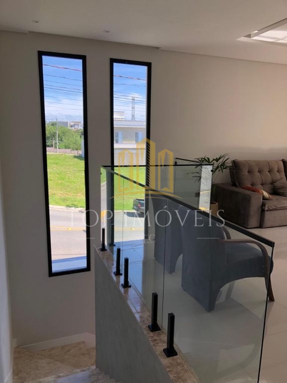Linda Casa de Alto Padrão no Condomínio Residencial Malibu - Caçapava S/P