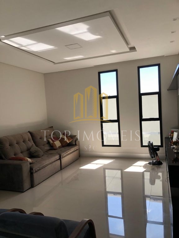 Linda Casa de Alto Padrão no Condomínio Residencial Malibu - Caçapava S/P