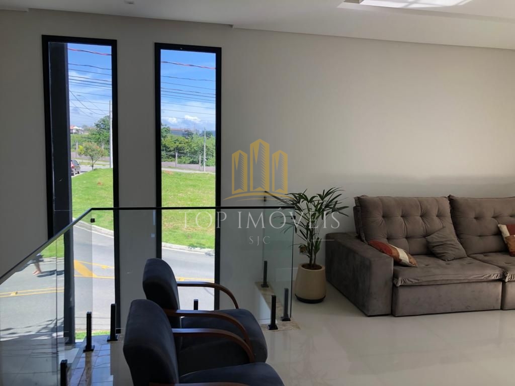 Linda Casa de Alto Padrão no Condomínio Residencial Malibu - Caçapava S/P