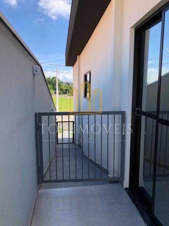 Linda Casa de Alto Padrão no Condomínio Residencial Malibu - Caçapava S/P