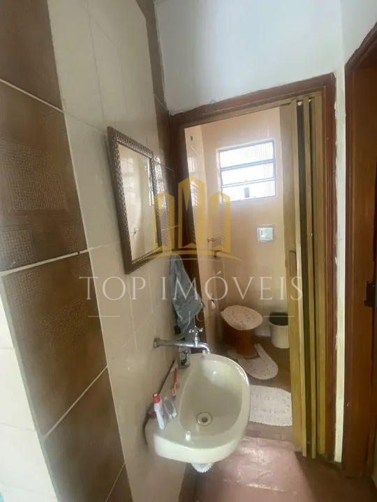 Excelente Casa Localizada no Satelite com piscina ,churrasqueira e lareira com ponto comercial na frente que pode ser alugado.