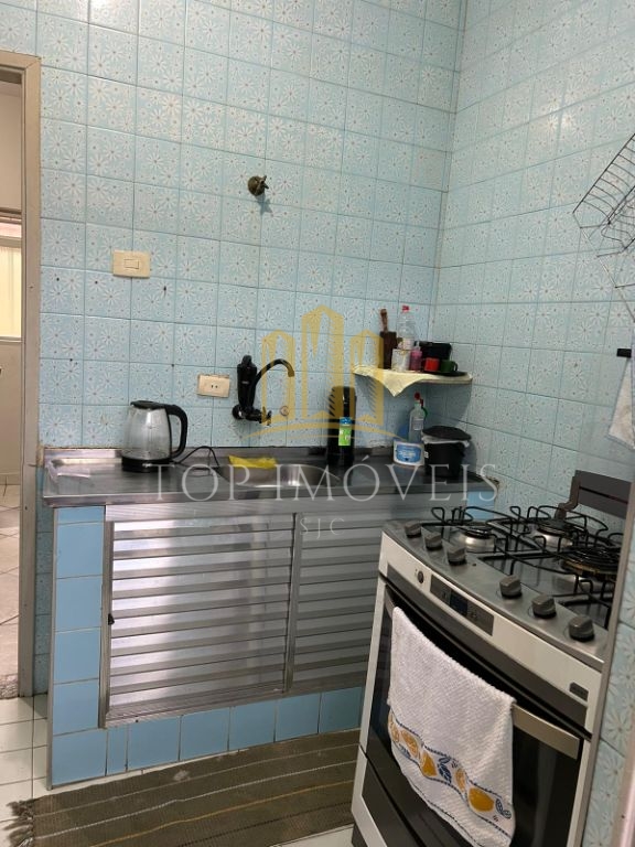 Excelente casa com edícula e piscina .