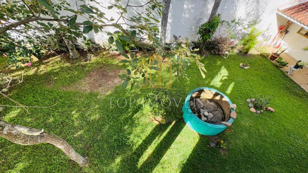 Sobrado Espetacular com 4 Quartos em um Verdadeiro Paraíso Verde!