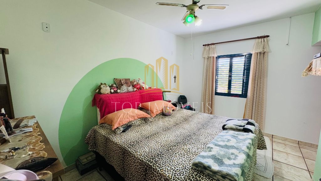 Sobrado Espetacular com 4 Quartos em um Verdadeiro Paraíso Verde!