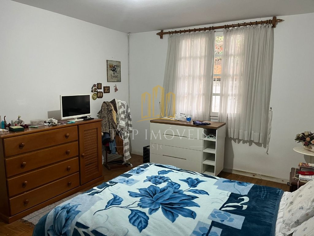 Excelente Localização Casa Térrea no Jardim Esplanada 1040m2 de Terreno, 350m2 de Área Construída