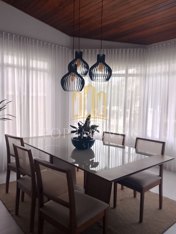 Casa 4 suítes no Condomínio Esplanada do Sol em SJCampos