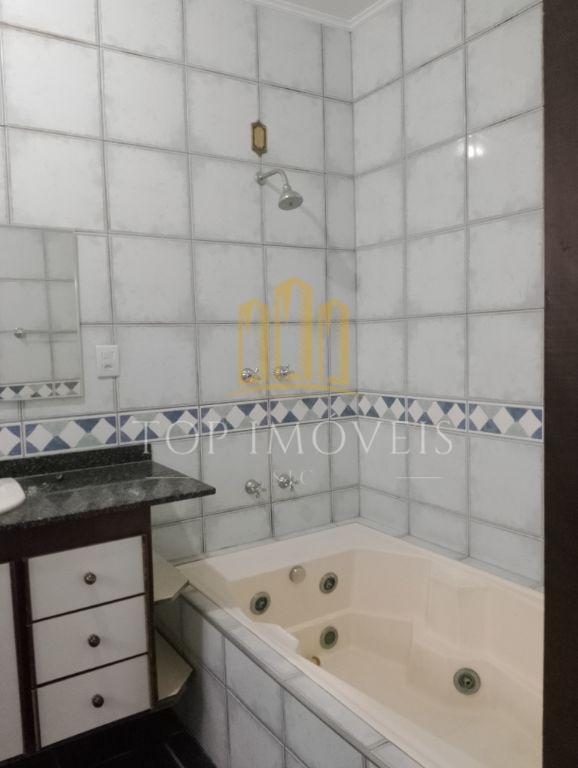 Casa 4 suítes no Condomínio Esplanada do Sol em SJCampos