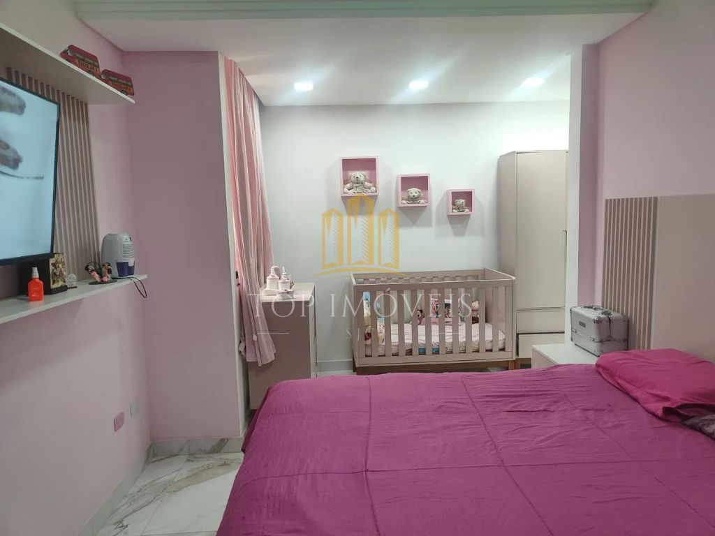 Linda Casa Localizada no Putim com Palenajdos Closet 2 dormitorios com suite