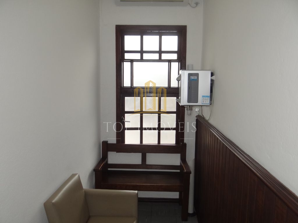Prédio Comercial no Centro de São Sebastião - Localização Privilegiada!