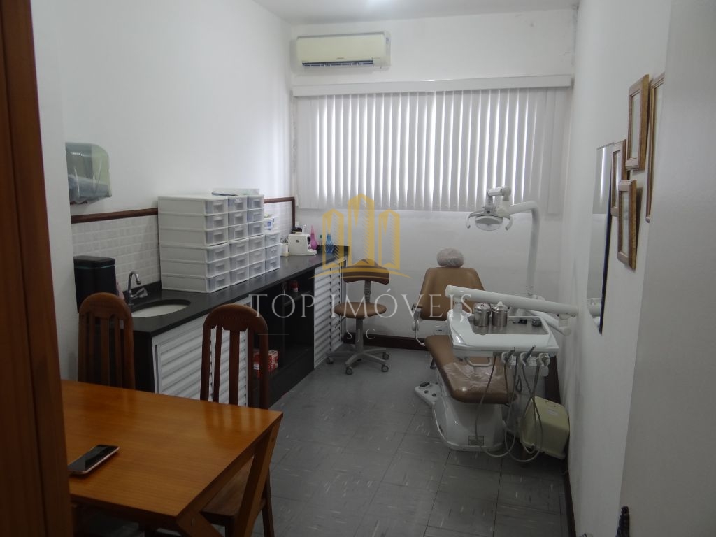 Prédio Comercial no Centro de São Sebastião - Localização Privilegiada!