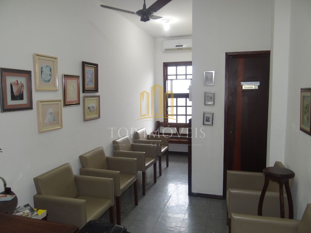 Prédio Comercial no Centro de São Sebastião - Localização Privilegiada!