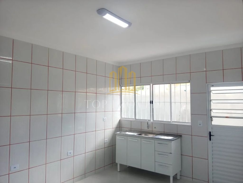 Excelente Casa Localizada No Jardim dos Bandeirante com 2 dormitorios