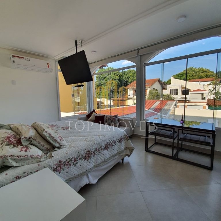 Ótimo Sobrado Reformado 5 Dormitórios 3 Suítes Piscina Excelente Localização