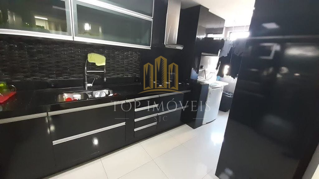 Excelente apartamento no Liverpool - Av. Cidade Jardim