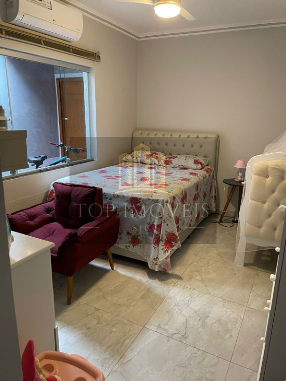 Maravilhosa casa à venda, com 4 dormitórios 212 m² - Jardim Florida - Jacareí/SP