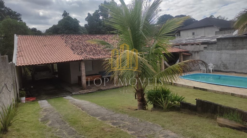 Linda Chacara Localizada no Aguas de Canindu 1 5 KM do centro Piscina e Churrasqueira