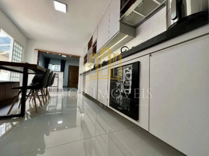 Linda Casa a venda 3 dormitórios sendo 1 Suite com Planejados