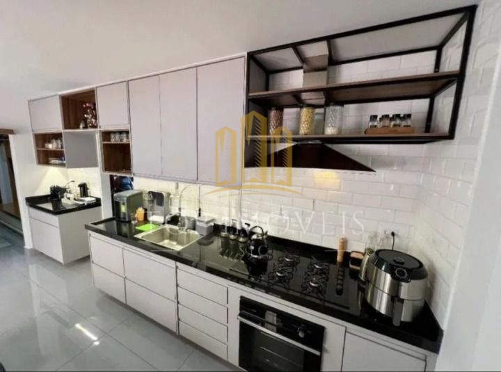 Linda Casa a venda 3 dormitórios sendo 1 Suite com Planejados