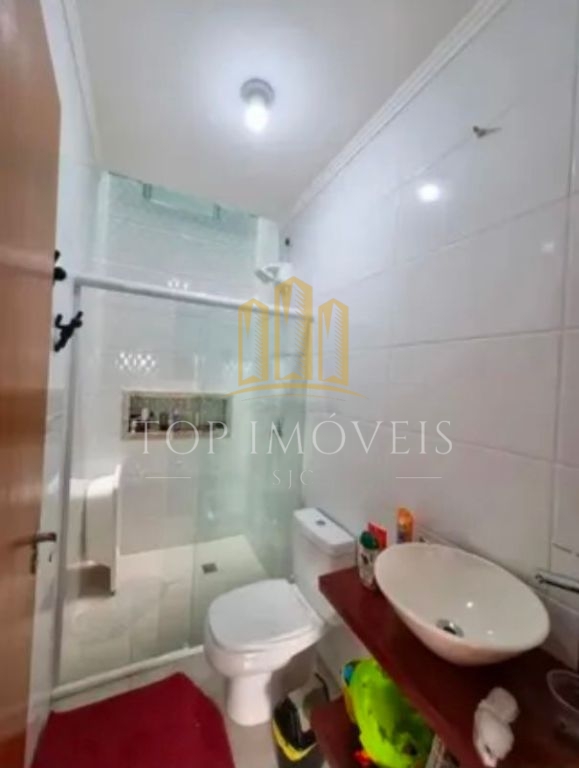 Linda Casa Localizada no Jardim Oriente Reformada Repleta de Planejados Novos 3 dormitorios Suite 4 Banheiros