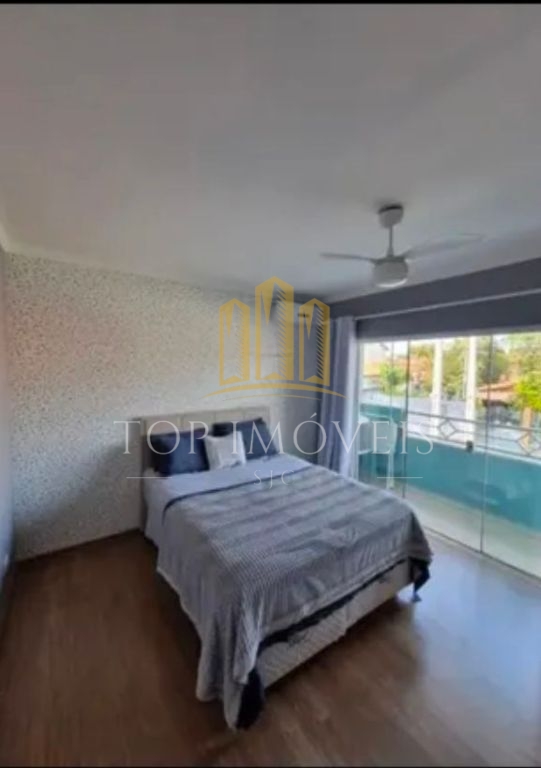 Linda Casa Localizada no Jardim Oriente Reformada Repleta de Planejados Novos 3 dormitorios Suite 4 Banheiros