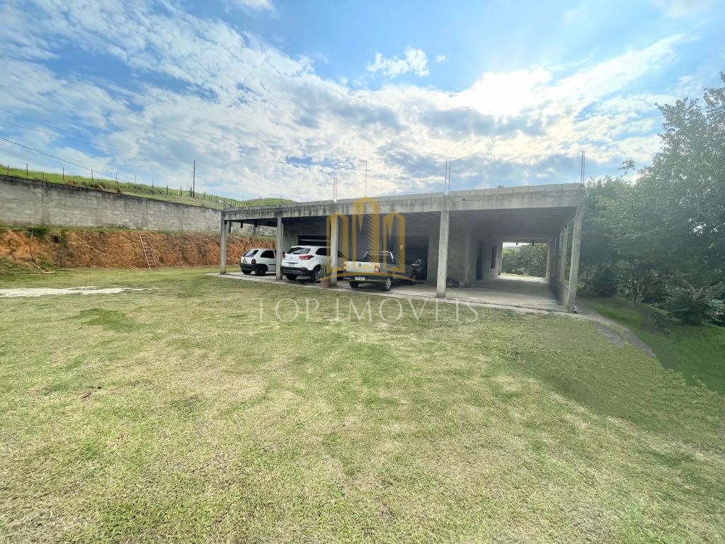 Belissima Chacara Com Vista Privilegiada Para a Natureza, Ideal Para Quem Busca Tranquilidade e Contato Com o Verde 4 Dormitórios, sendo 1 Suíte PIscina e Lazer.
