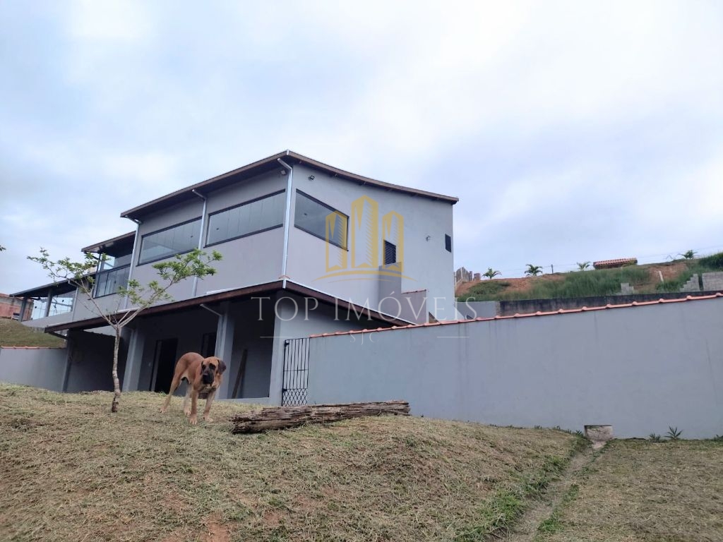 Belissima Chacara Com Vista Privilegiada Para a Natureza, Ideal Para Quem Busca Tranquilidade e Contato Com o Verde 4 Dormitórios, sendo 1 Suíte PIscina e Lazer.