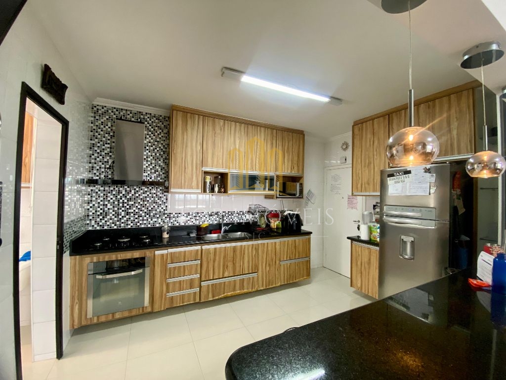 Apartamento de 4 dormitórios no Jd Satélite