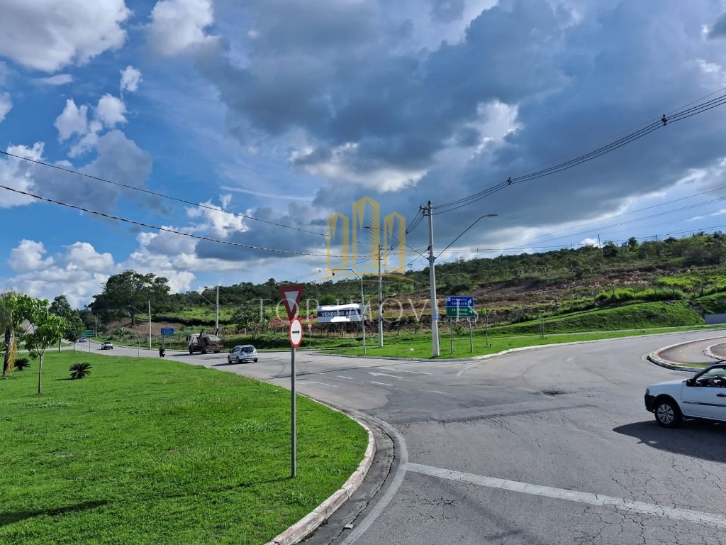 Oportunidade!!! Localização estratégica Bairro Putim, São José dos Campos-SP Área total: +18.000 m² de potencial para desenvolvimento imobiliário, PERFEITO PARA: Loteamentos residenciais e…