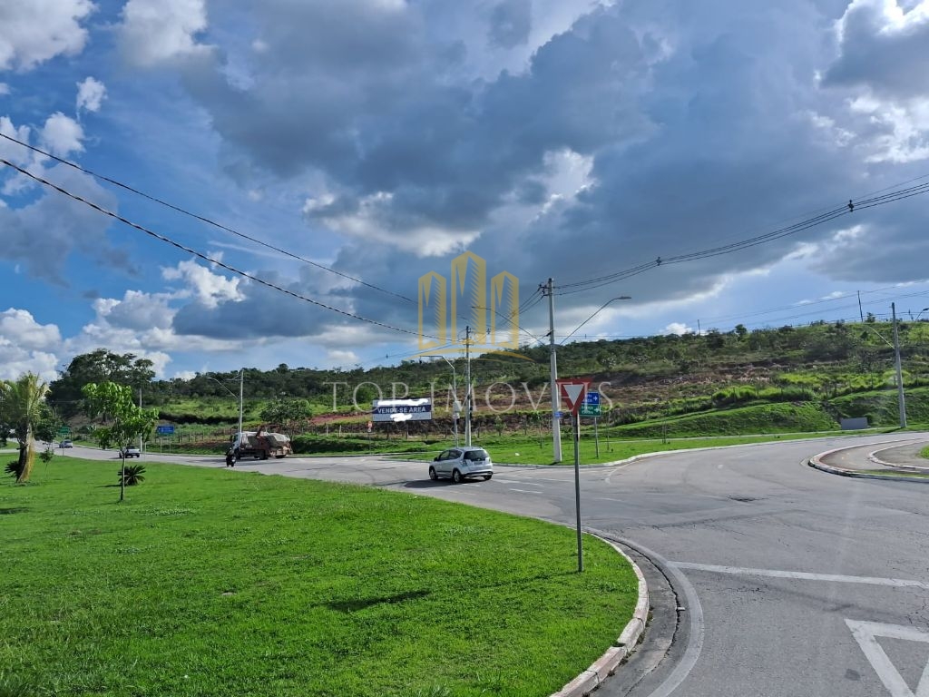 Localização estratégica Bairro Putim, São José dos Campos-SP Área total: +18.000 m² de potencial para desenvolvimento imobiliário, PERFEITO PARA: Loteamentos residenciais e condomínios de médio e…