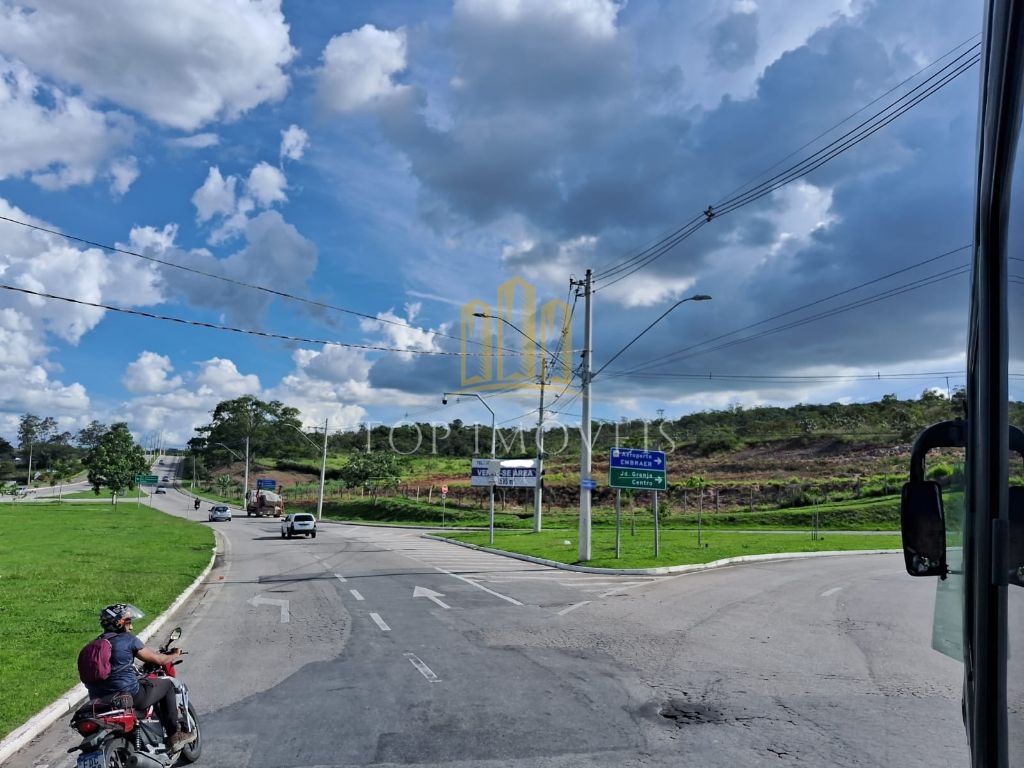 Localização estratégica Bairro Putim, São José dos Campos-SP Área total: +18.000 m² de potencial para desenvolvimento imobiliário, PERFEITO PARA: Loteamentos residenciais e condomínios de médio e…