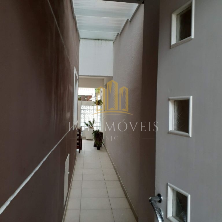 Otima casa em Condominio Fechado- Caçapava/ SP