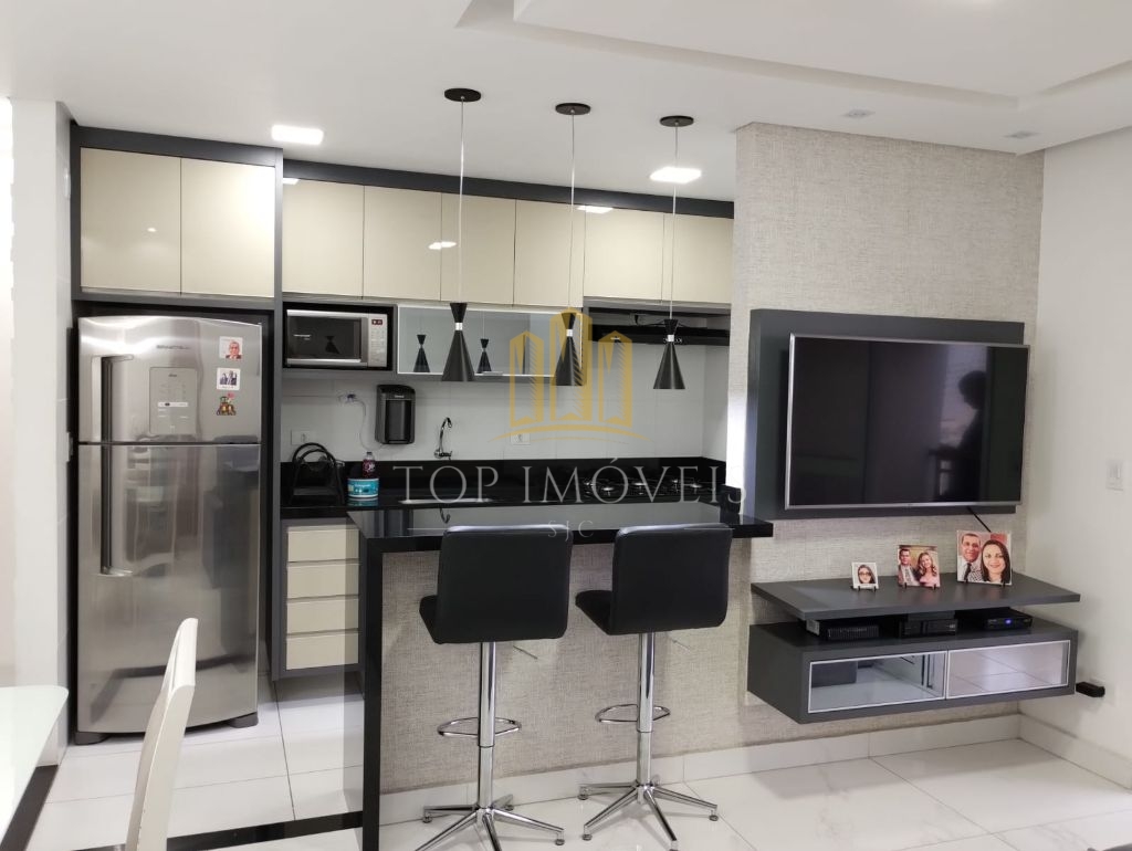 Uma Oportunidade imperdível para viver com conforto e praticidade! Este charmoso apartamento de 2 dormitórios região do parque esta localizado estrategicamente próximo a escolas hospitais farmácia…