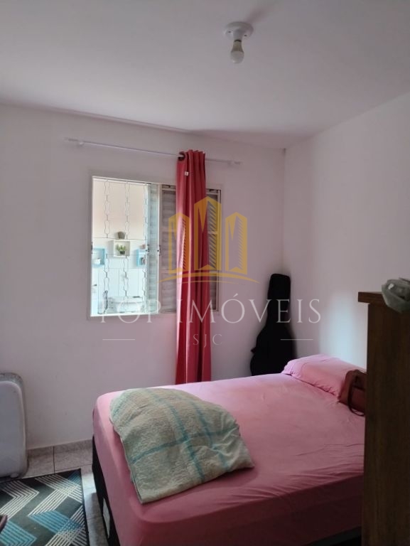 Oportunidade!! Linda Casa de 3 dormitórios, em um charmoso condomínio Próximo aos principais comércios do bairros