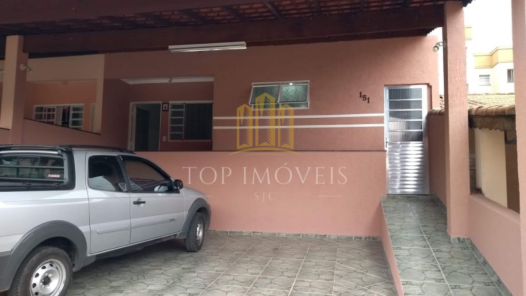 Oportunidade!! Linda Casa de 3 dormitórios, em um charmoso condomínio Próximo aos principais comércios do bairros