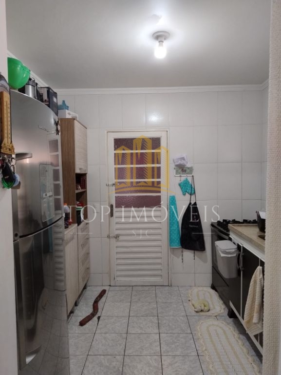 Oportunidade!! Linda Casa de 3 dormitórios, em um charmoso condomínio Próximo aos principais comércios do bairros