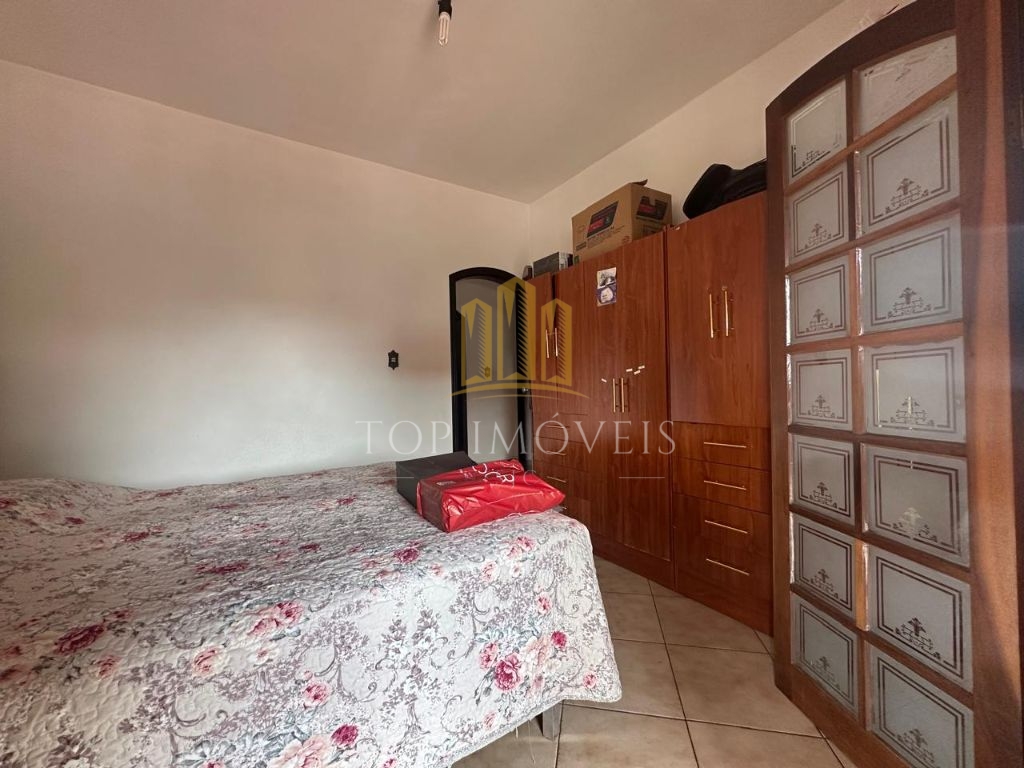Lindo sobrado no Jd Portugal com 3 dormitórios com suite