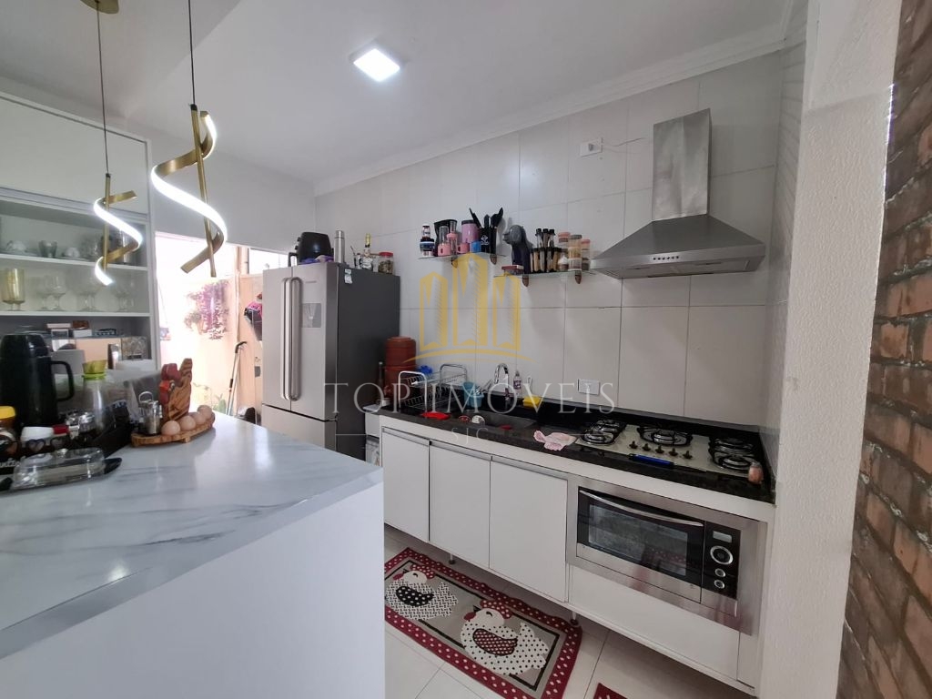 Casa Sobrado à Venda - Quartos, Suíte com closet, Excelente Localização na Zona Sul de São José dos Campos