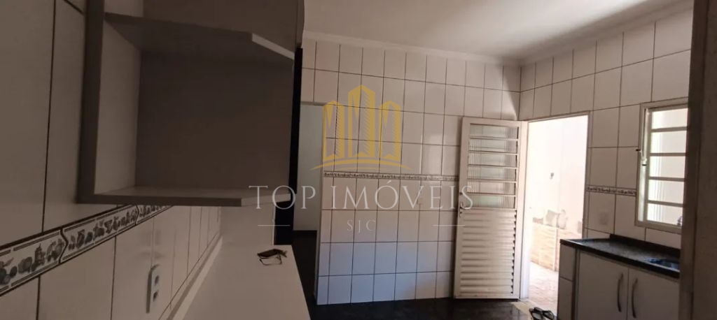Linda Casa Localizada no Galo Branco 3 dormitorios com Planejados