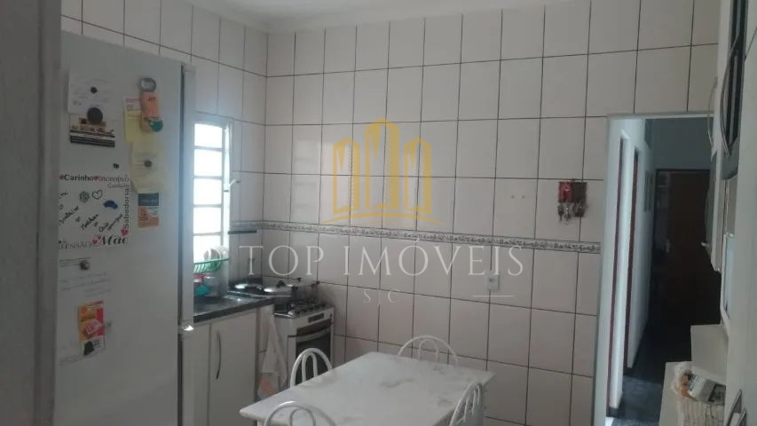 Linda Casa Localizada no Galo Branco 3 dormitorios com Planejados