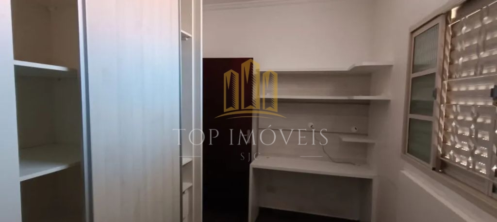 Linda Casa Localizada no Galo Branco 3 dormitorios com Planejados