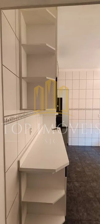Linda Casa Localizada no Galo Branco 3 dormitorios com Planejados
