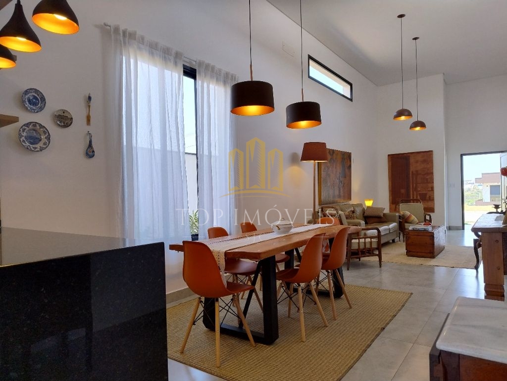 Maravilhosa casa de alto padrão em Caçapava