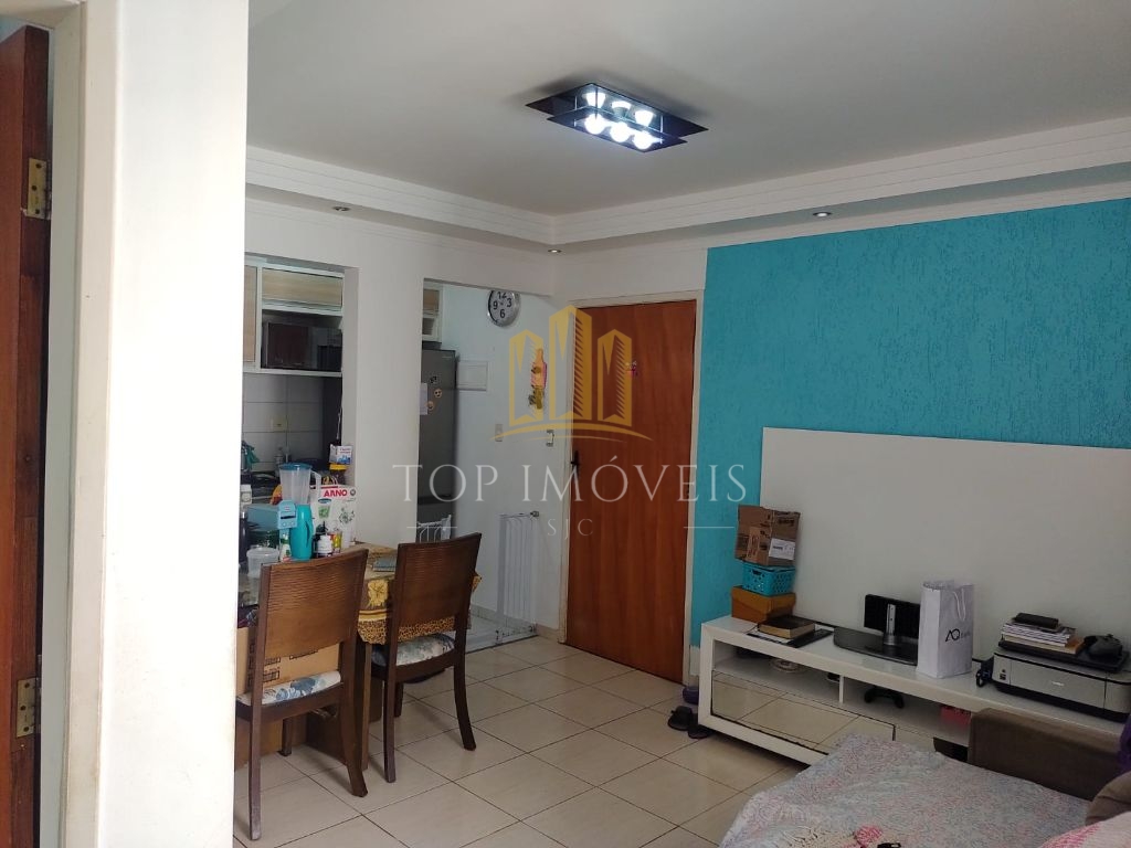 Apartamento de 2 dormitórios na Vila Iracema