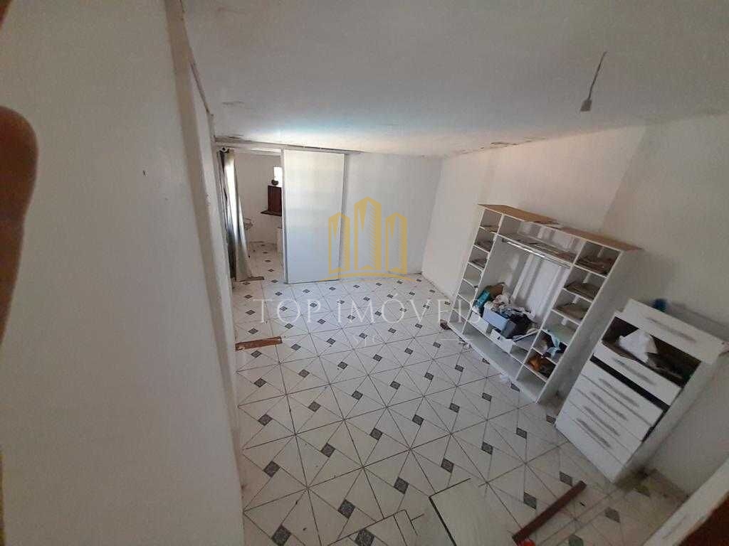 Maravilhosa casa tres dormitorios em condominio fechado na zona leste