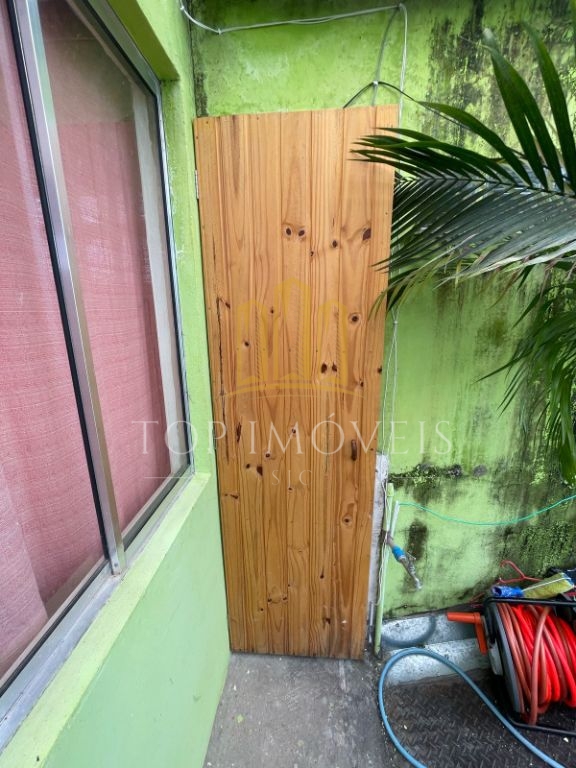 Kitnet para Locação em Prédio de Habitação Compartilhada