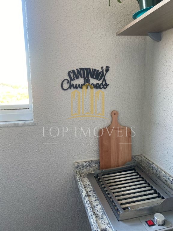 Ótimo apartamento no Flamboyant com 2 dormitórios e suíte