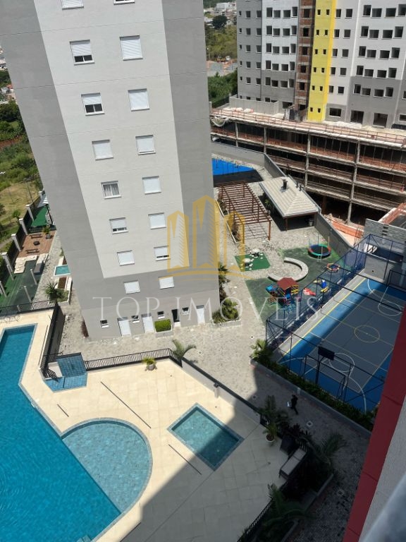 Ótimo apartamento no Flamboyant com 2 dormitórios e suíte